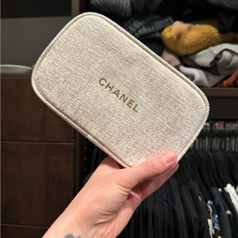 Authentic makeup bag, NWOT.